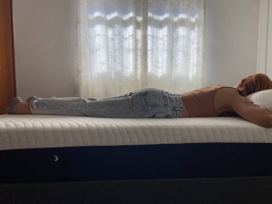 dormir de barriga para baixo luuna original